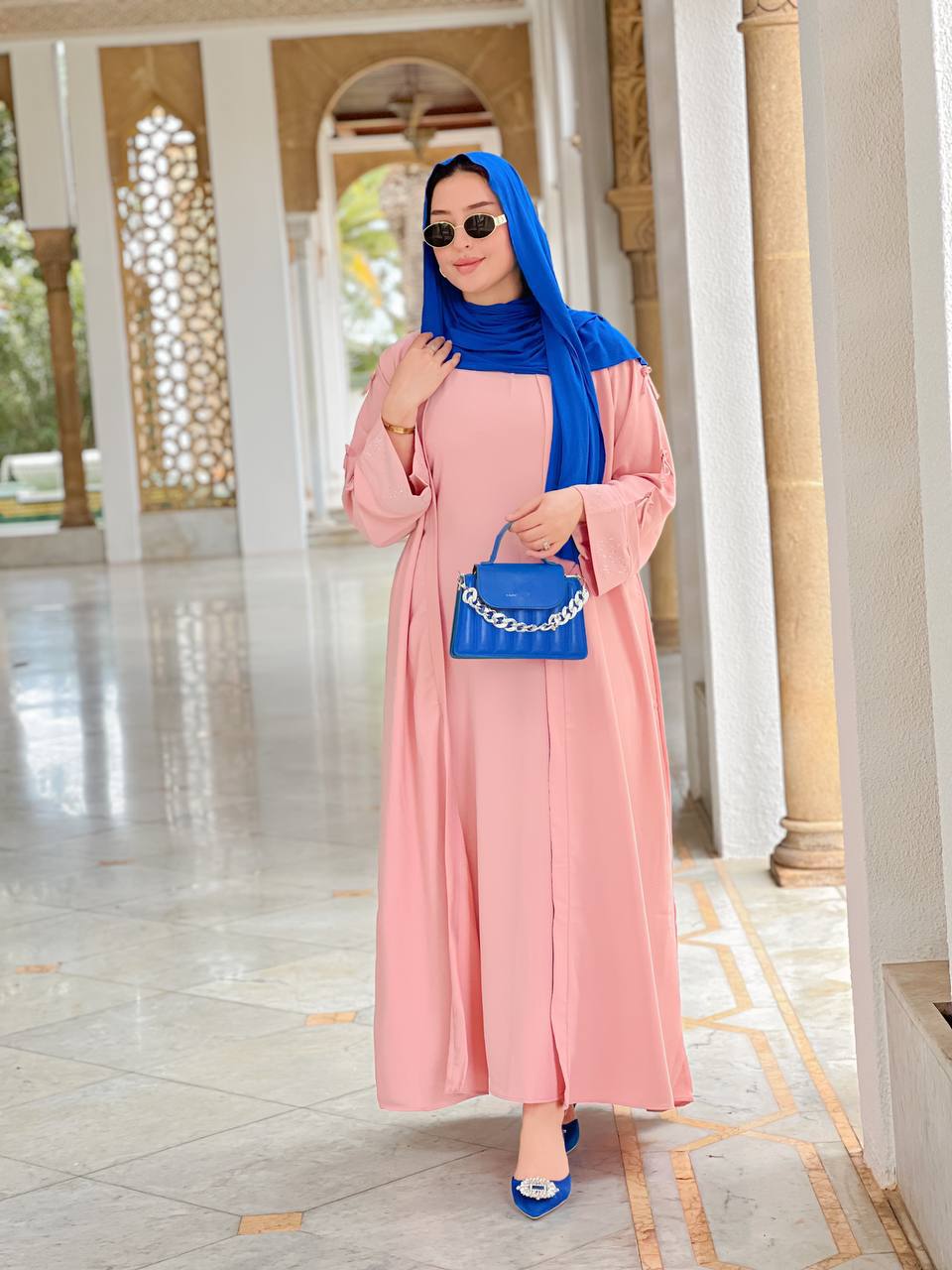 عباية راقية مكونة من قطعتين