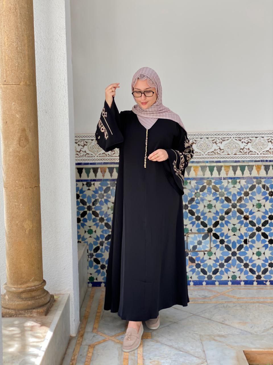 قفطان بطرزة عصرية