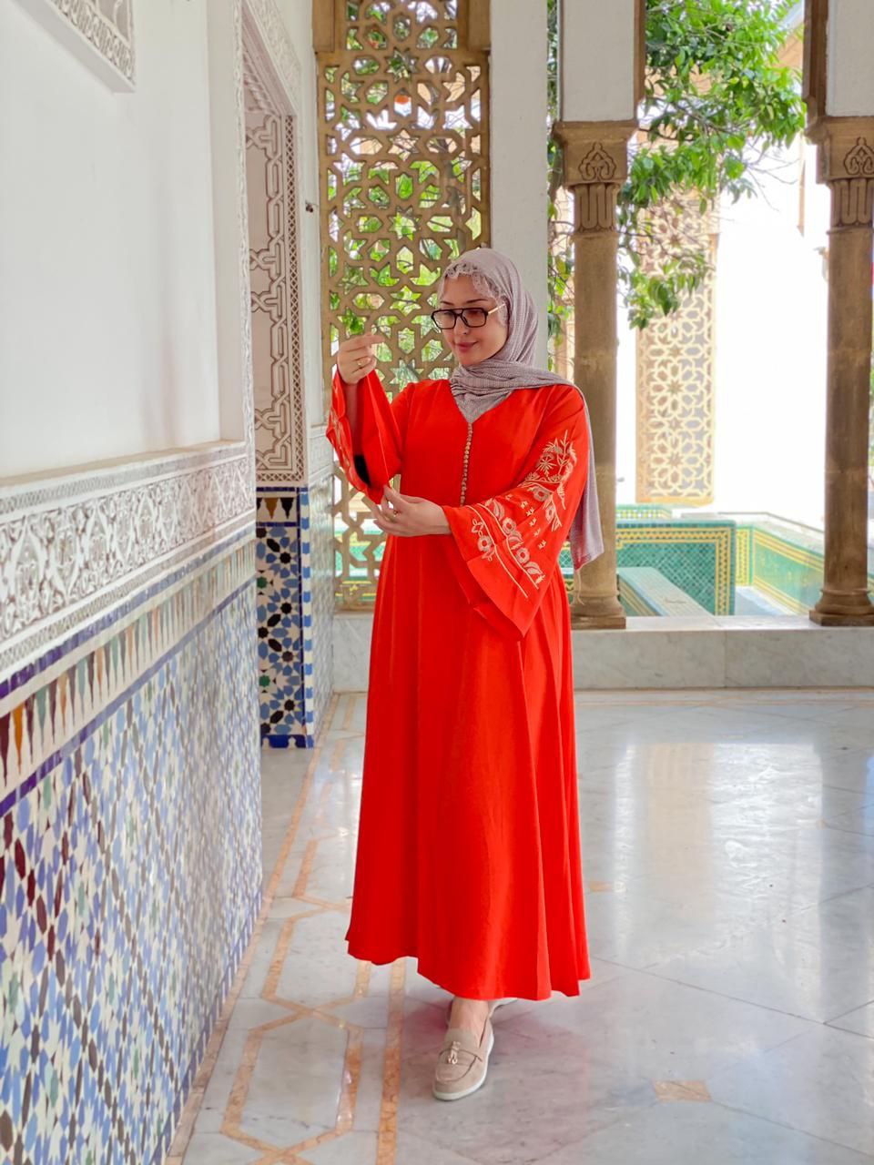 قفطان بطرزة عصرية