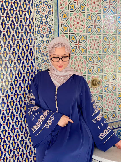 قفطان بطرزة عصرية
