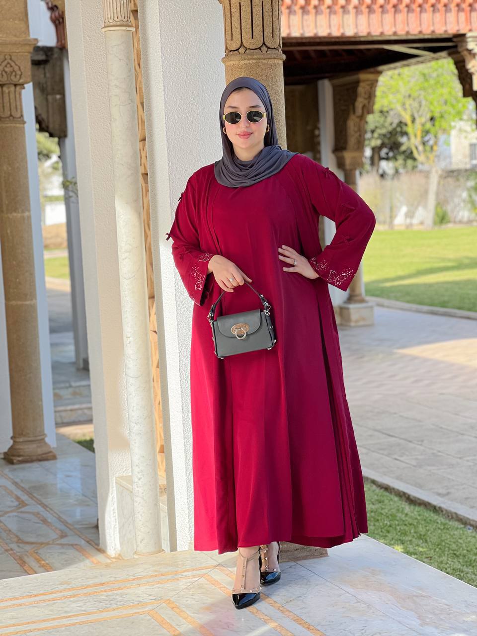 عباية راقية مكونة من قطعتين