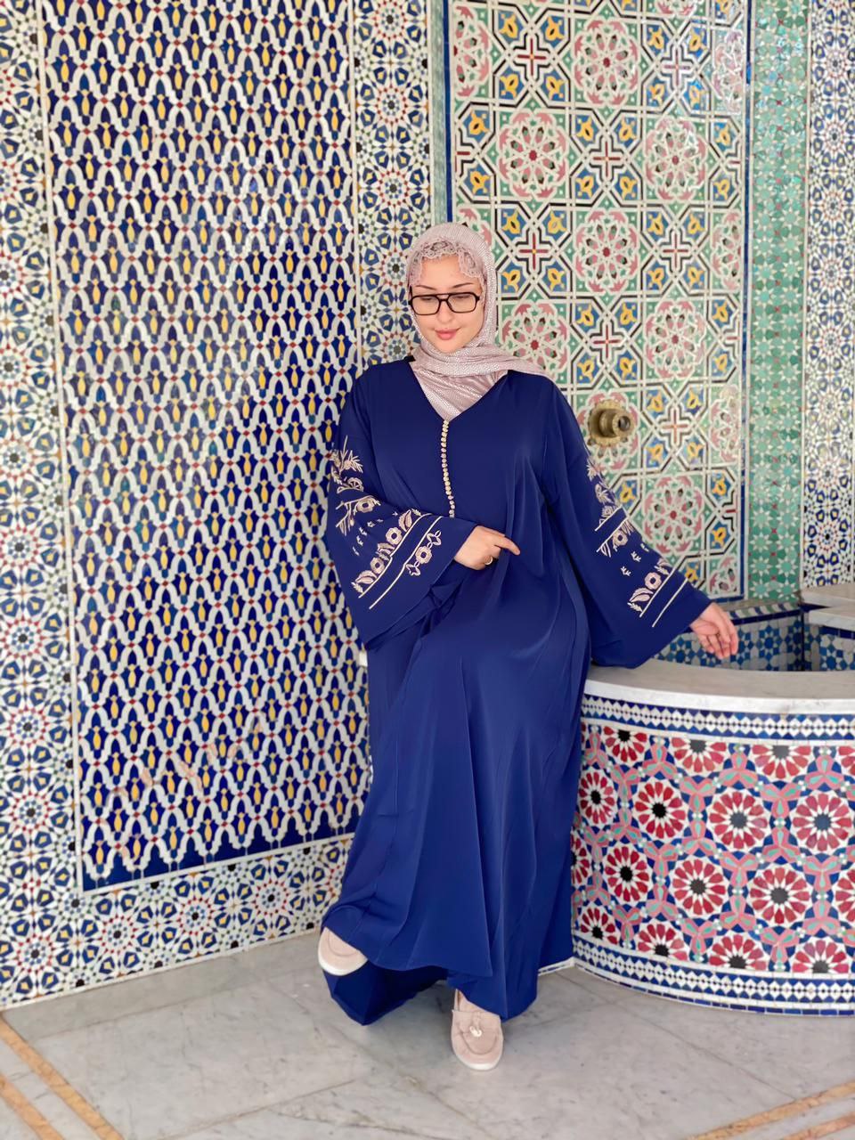 قفطان بطرزة عصرية